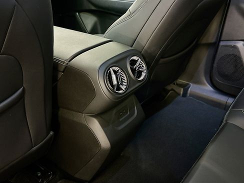 Used 2024 Chevrolet Blazer EV LT AWD/4WD image 28