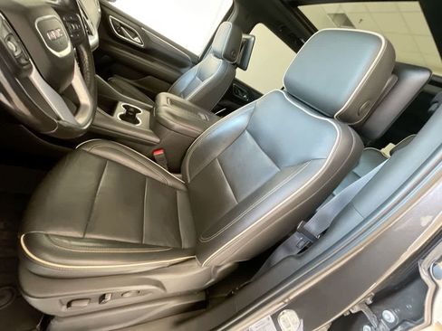 Used 2021 GMC Yukon XL SLT w/ SLT Premium Package AWD/4WD image 11
