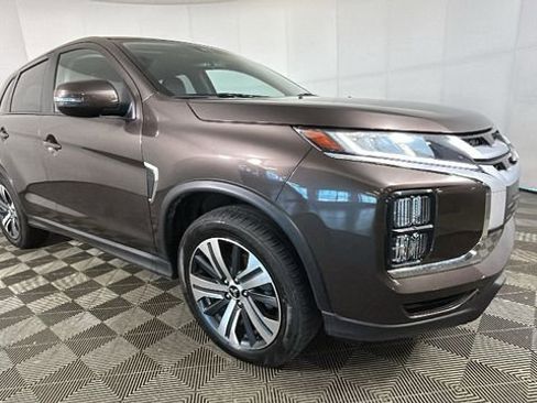 Used 2024 Mitsubishi Outlander Sport SE AWD/4WD image 2