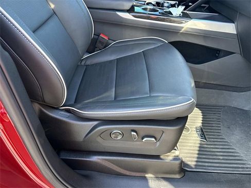 Used 2025 Cadillac Escalade Premium Luxury w/ Touring Package image 15