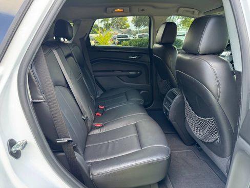 Used 2016 Cadillac SRX FWD image 14