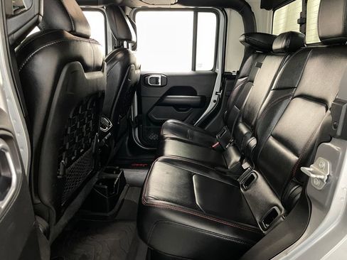 Used 2020 Jeep Gladiator Rubicon AWD/4WD image 9