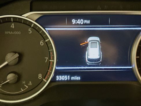 Used 2023 Nissan Pathfinder SV w/ SV Premium Package image 19