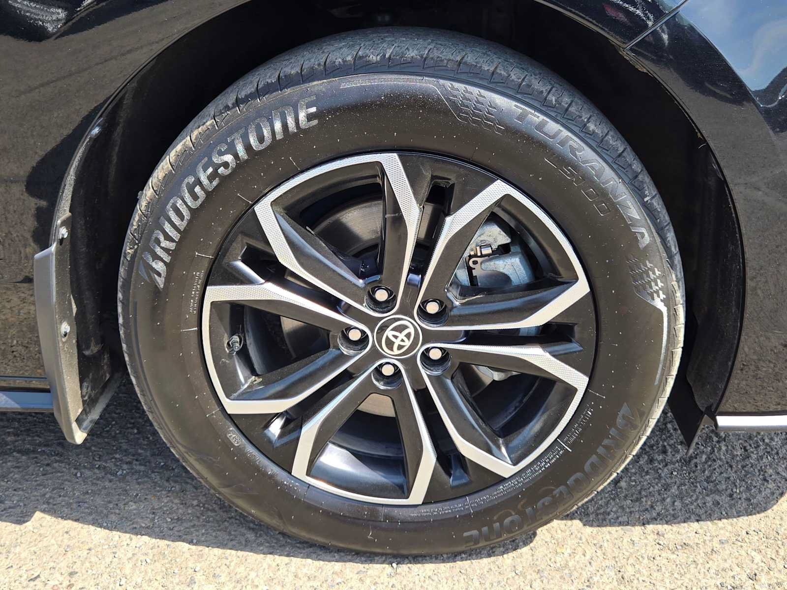 Certified 2025 Toyota Sienna Platinum AWD/4WD image 9