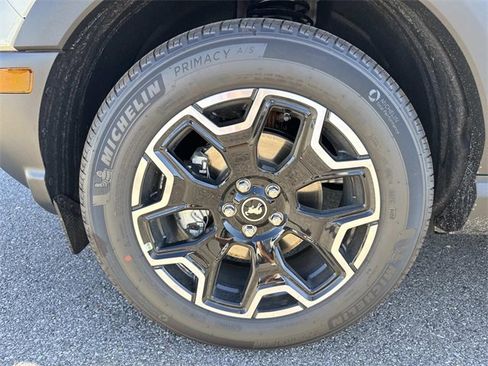 New 2025 Ford Bronco Sport Outer Banks w/ Outer Banks Tech Package+ image 9