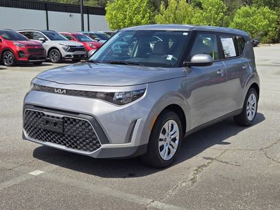 Used 2025 Kia Soul LX