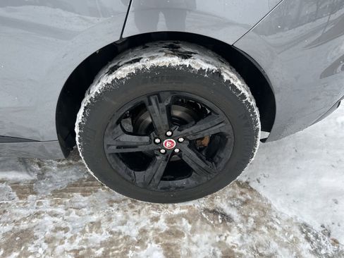 Used 2020 Jaguar F-PACE Checkered Flag image 10