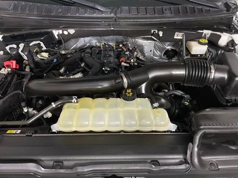 Certified 2022 Ford Expedition Limited image 9