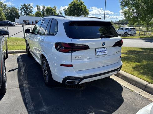 Used 2024 BMW X5 sDrive40i w/ M Sport Package RWD image 14