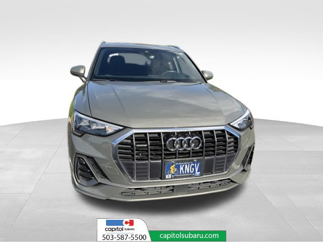Used 2020 Audi Q3 2.0T Premium w/ Convenience Package AWD/4WD image 3