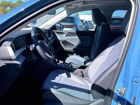 New 2026 Volkswagen Tiguan SE image 21