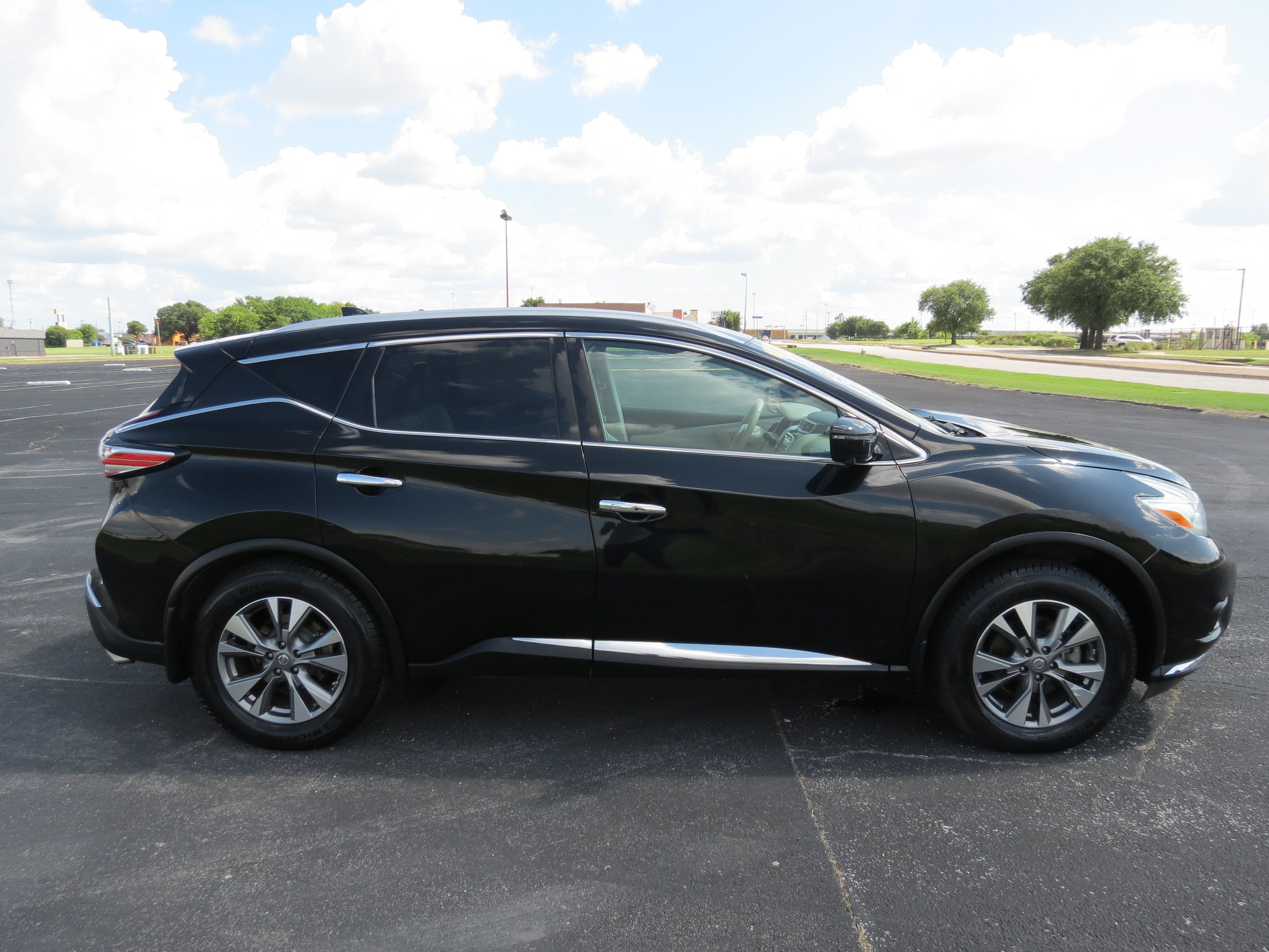 Used 2016 Nissan Murano SL w/ SL Technology Package FWD image 4