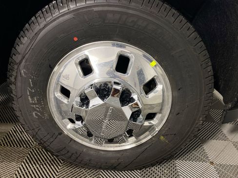 New 2026 GMC Sierra 3500 Denali w/ Denali Reserve Package image 10