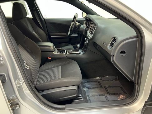 Used 2023 Dodge Charger SXT image 32