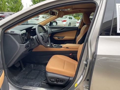 Certified 2026 Lexus NX 350 AWD w/ Accessory Package (2T) image 9