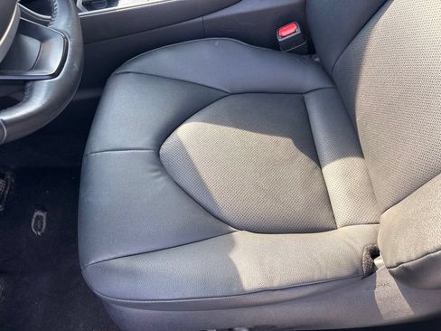 Used 2025 Toyota Grand Highlander AWD image 25