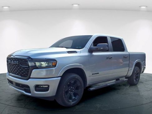 Used 2025 RAM 1500 Big Horn AWD/4WD image 3