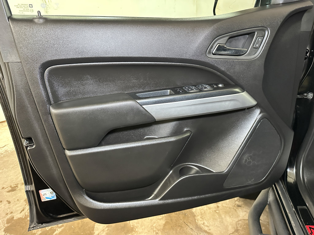 Used 2019 Chevrolet Colorado ZR2 AWD/4WD image 24