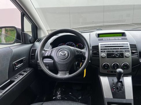 Used 2009 MAZDA MAZDA5 Sport image 12
