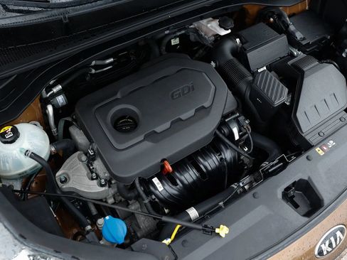 Used 2018 Kia Sportage LX AWD/4WD image 40