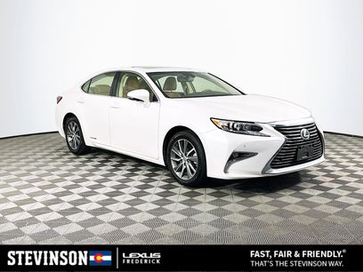 Used 2016 Lexus ES 300h Hybrid w/ Navigation System Package