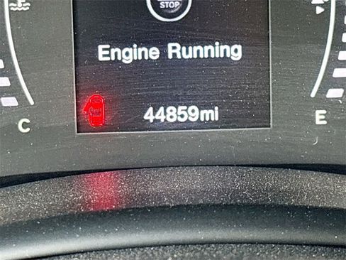 Used 2021 Jeep Renegade Sport image 12