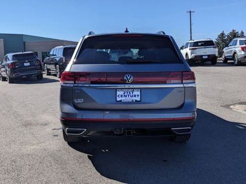 Used 2024 Volkswagen Atlas SE image 9