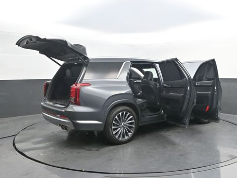 Used 2023 Hyundai Palisade Calligraphy FWD image 46