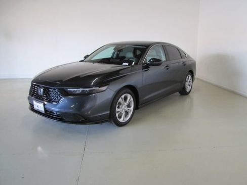 Certified 2025 Honda Accord LX image 1