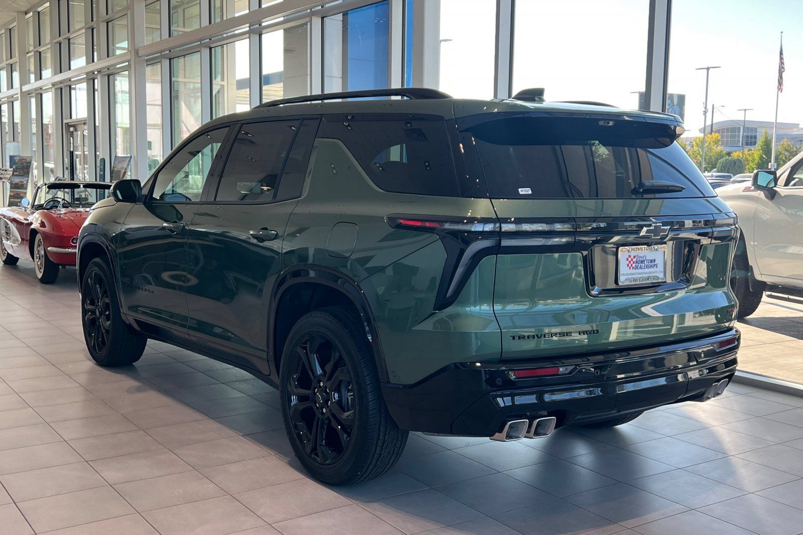 New 2027 Chevrolet Traverse RS AWD/4WD image 4