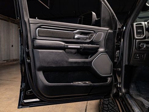 Used 2019 RAM 1500 Laramie image 30