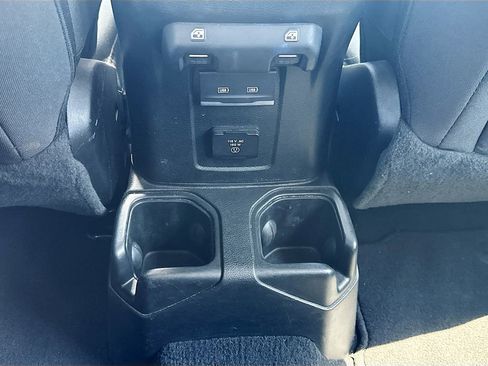 Used 2023 Jeep Wrangler Unlimited Rubicon AWD/4WD image 28