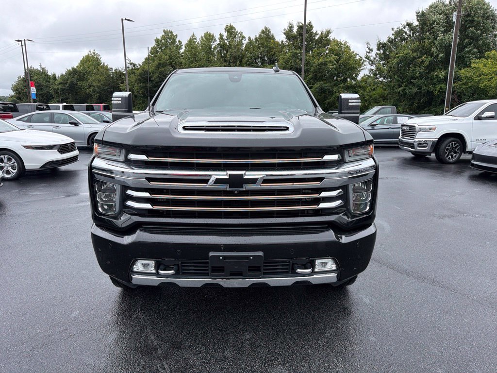 Used 2020 Chevrolet Silverado 2500 High Country w/ Technology Package AWD/4WD image 2