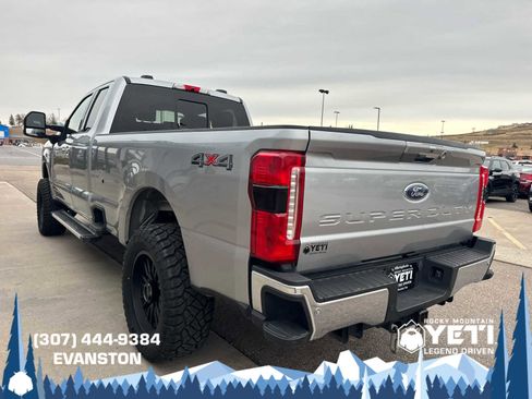 Used 2023 Ford F350 Lariat w/ Chrome Package image 5