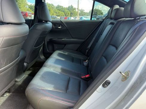 Used 2017 Honda Accord Sport Special Edition image 10