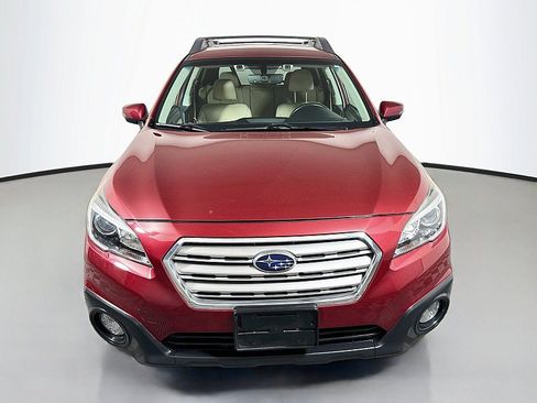 Used 2017 Subaru Outback 2.5i Premium AWD/4WD image 2