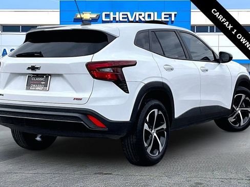 Used 2024 Chevrolet Trax RS image 5