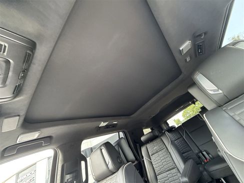 Certified 2024 Cadillac Escalade Premium Luxury Platinum image 18