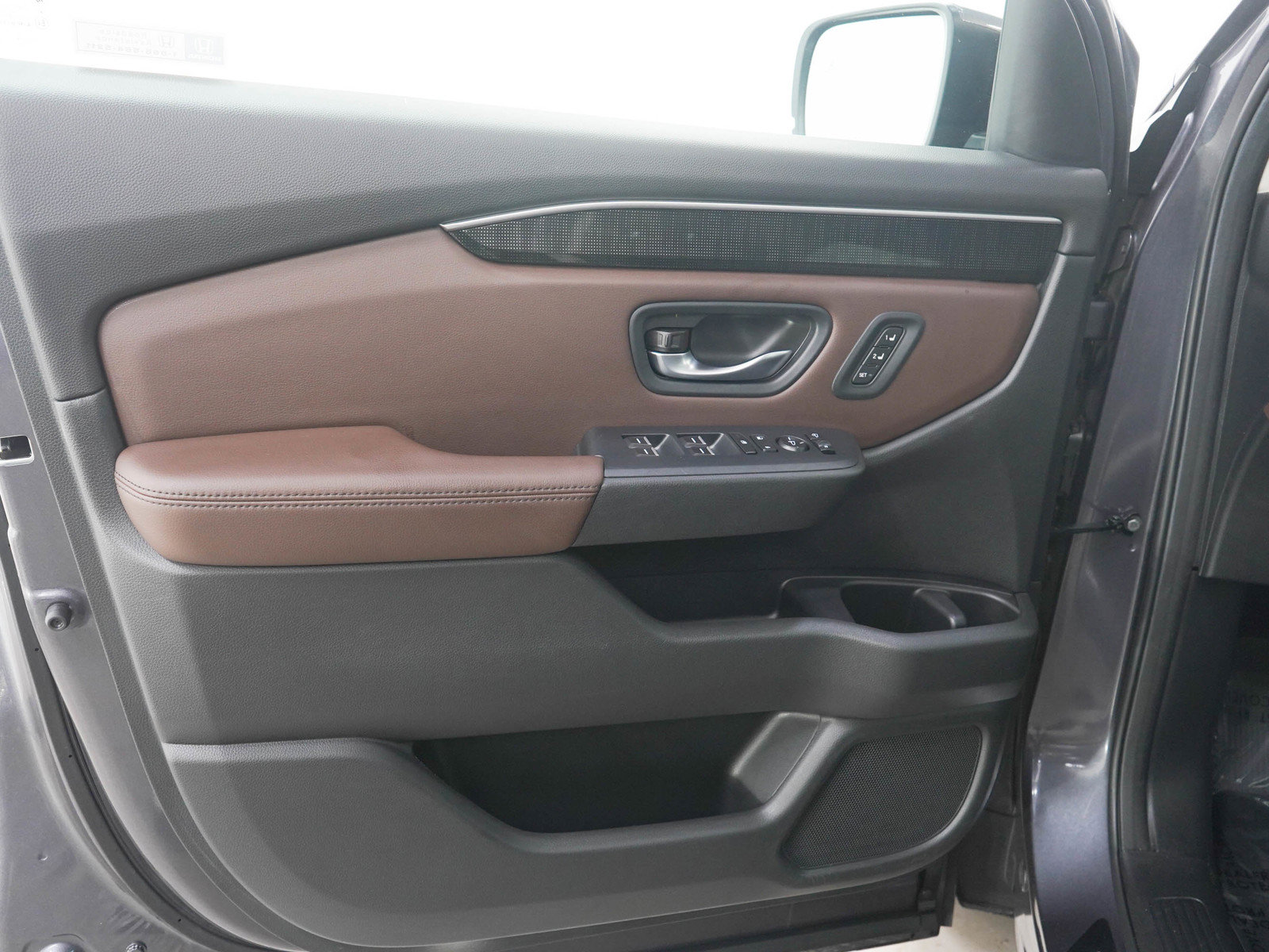 Used 2024 Honda Pilot Elite image 23