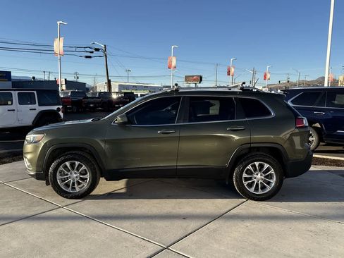 Used 2019 Jeep Cherokee Latitude w/ Popular Appearance Group image 2