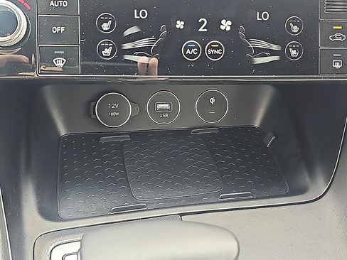 Used 2025 Genesis G70 2.5T w/ Sport Prestige Package RWD image 24