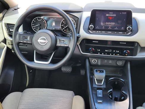 Used 2023 Nissan Rogue SV FWD image 26