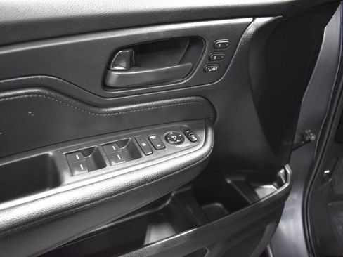 Used 2024 Honda Odyssey EX-L image 15
