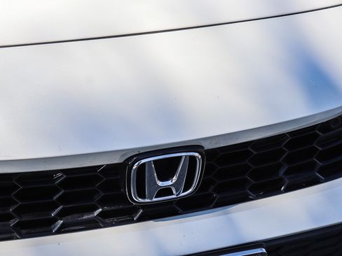 Used 2025 Honda Civic Sport Touring image 4