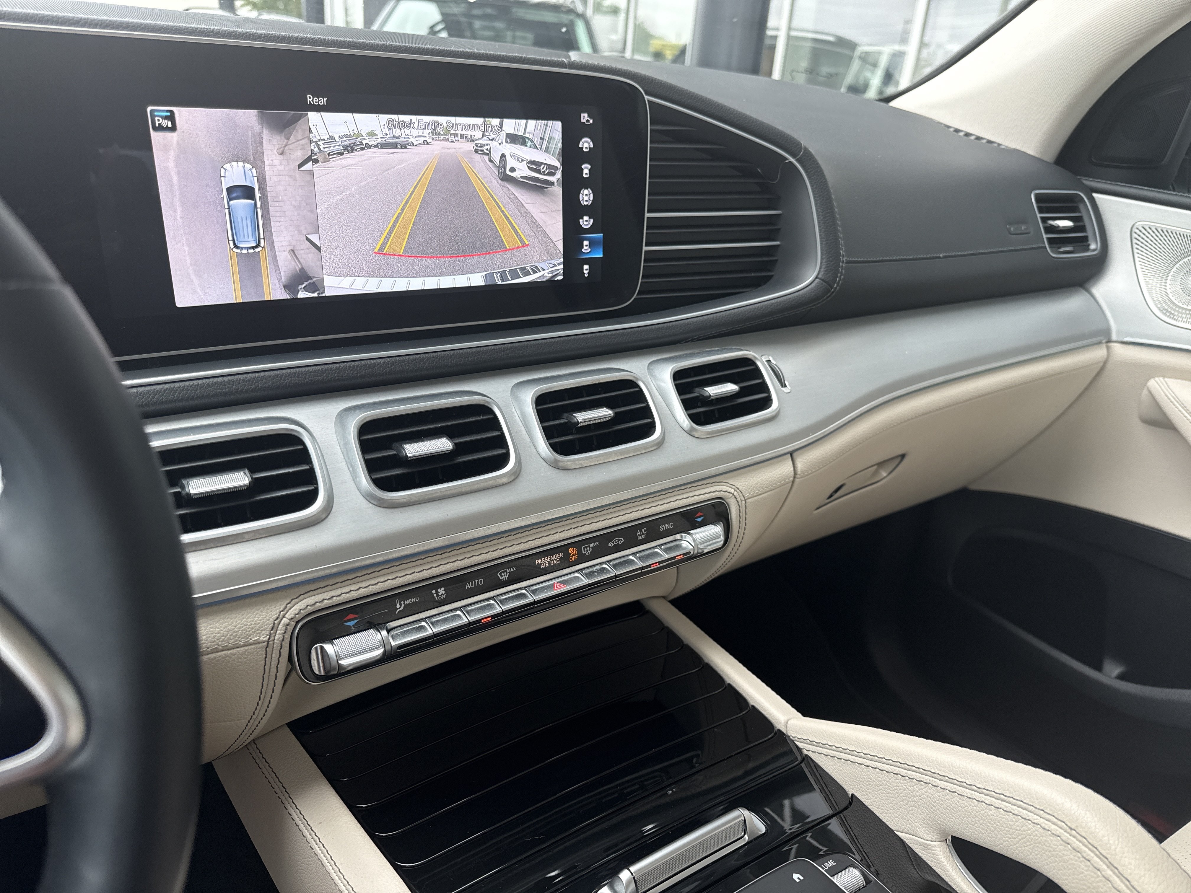Certified 2023 Mercedes-Benz GLE 450 4MATIC w/ AMG Line Exterior image 9
