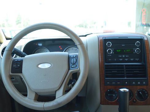 Used 2008 Ford Explorer Eddie Bauer AWD/4WD image 34