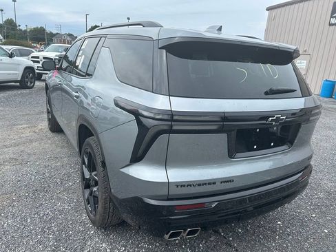 Used 2024 Chevrolet Traverse RS AWD/4WD image 8