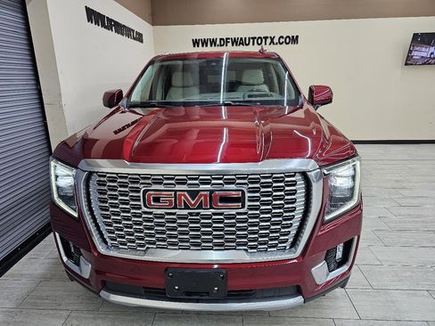 Used 2021 GMC Yukon Denali RWD image 3