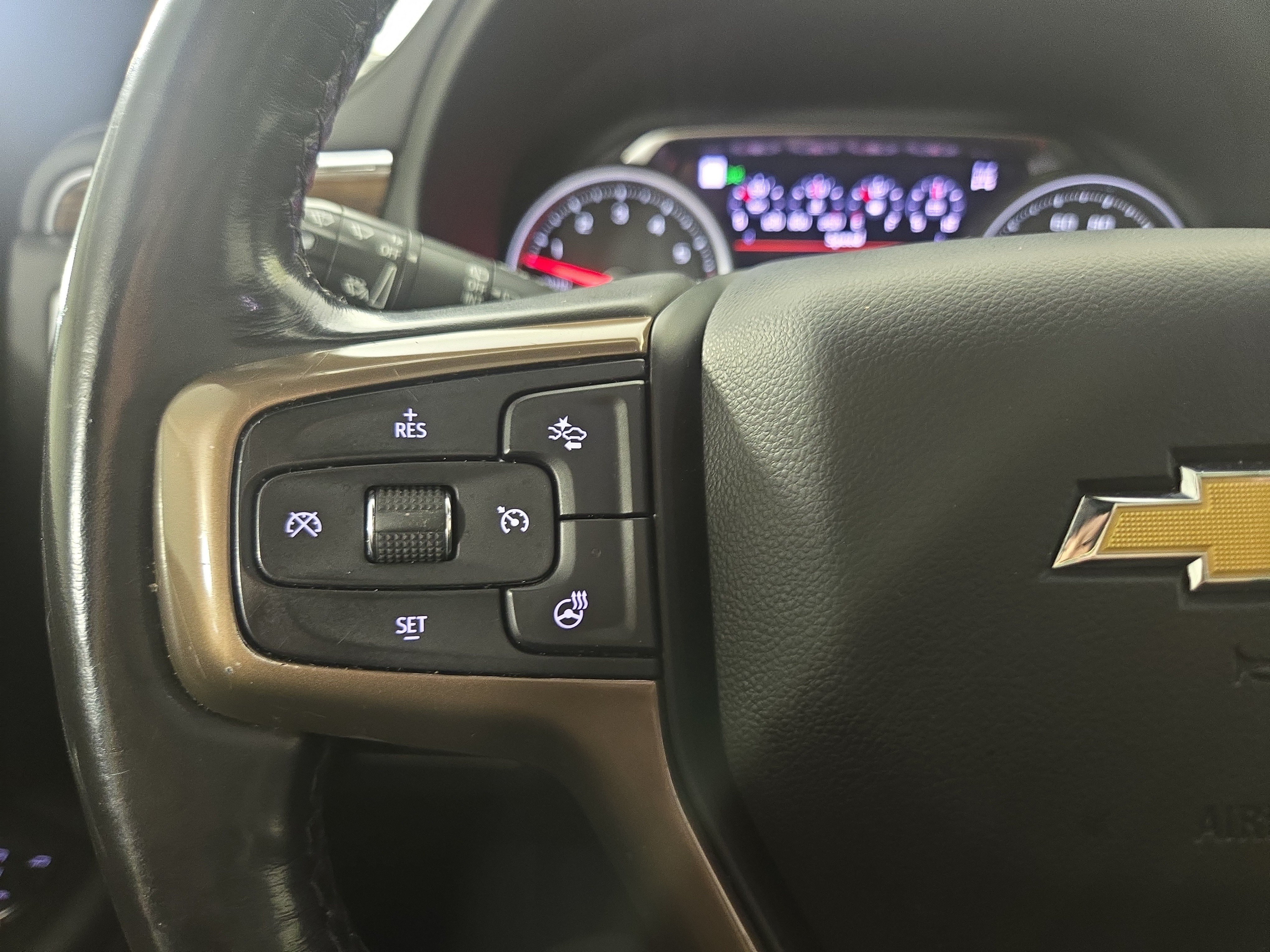 Used 2021 Chevrolet Tahoe High Country w/ Premium Package AWD/4WD image 15