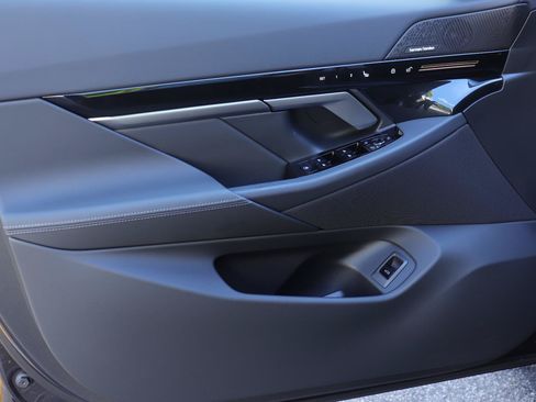 New 2026 BMW 530i w/ M Sport Package RWD image 8
